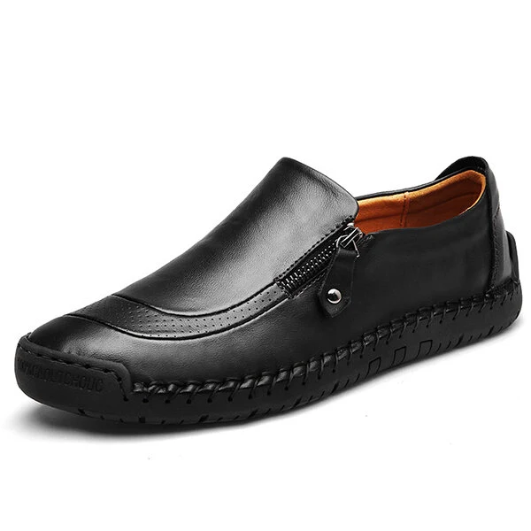 Scarpe eleganti da uomo slip-on in vera pelle morbida con cerniera laterale.
