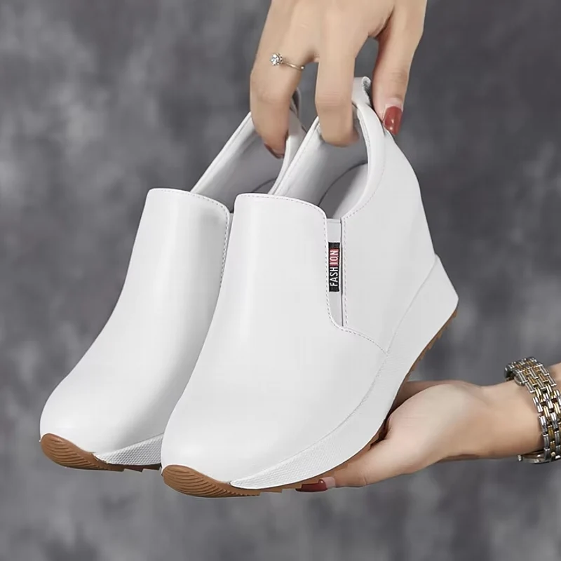 Stivaletto alla caviglia in vera pelle da donna 7 cm