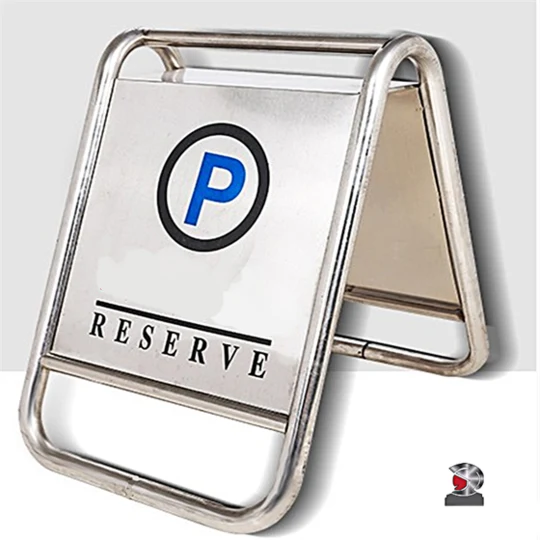Segnale stradale mobile temporaneo in acciaio inossidabile e logo del cliente