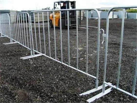 GIANT 220 Barricata in metallo