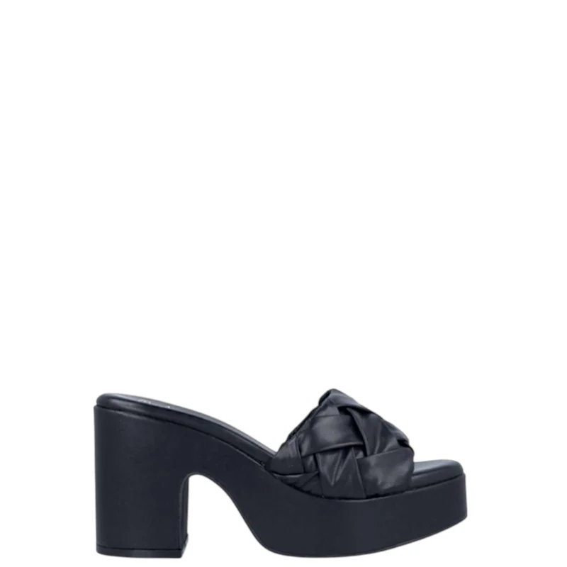 Scalzati donna "Menbur" 25566 Collezione Primavera/Estate 2026 - Nero
