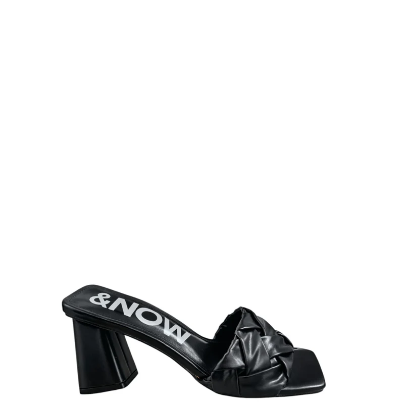 Scalzati donna "Menbur" 25565 Collezione Primavera/Estate 2026 - Nero