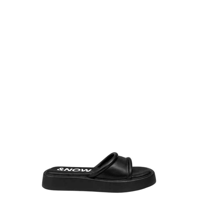 Ciabatte donna "Menbur" 25577 Collezione Primavera/Estate 2026 - Nero