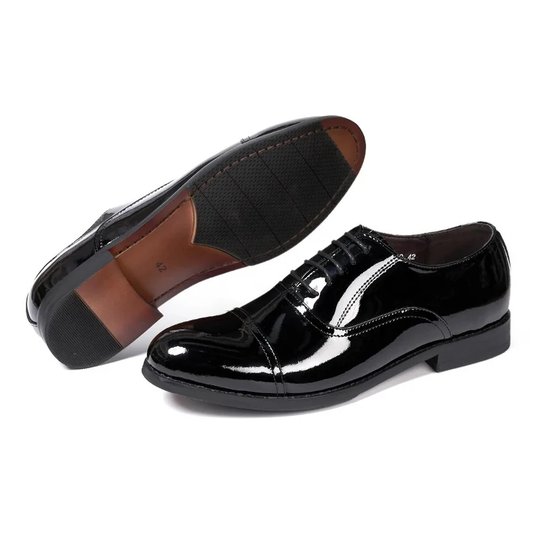 Scarpe da uomo in pelle verniciata