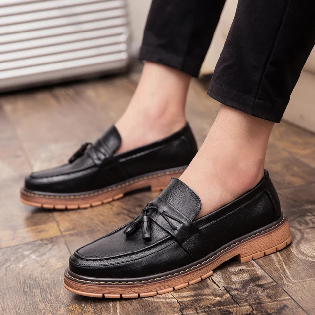 Scarpe da uomo alla moda con nappe, mocassini traspiranti