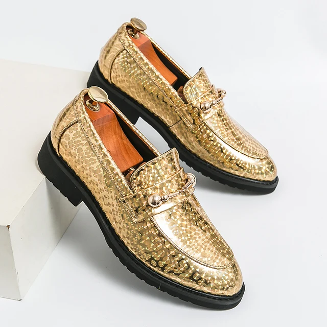 Mocassini casual dorati Scarpe da uomo traspiranti antiscivolo