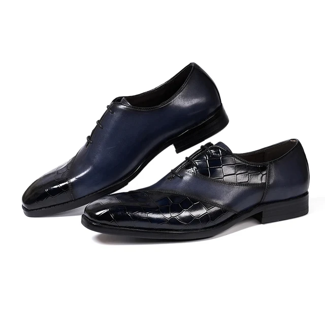 Scarpe da uomo blu in pelle di mucca modello coccodrillo