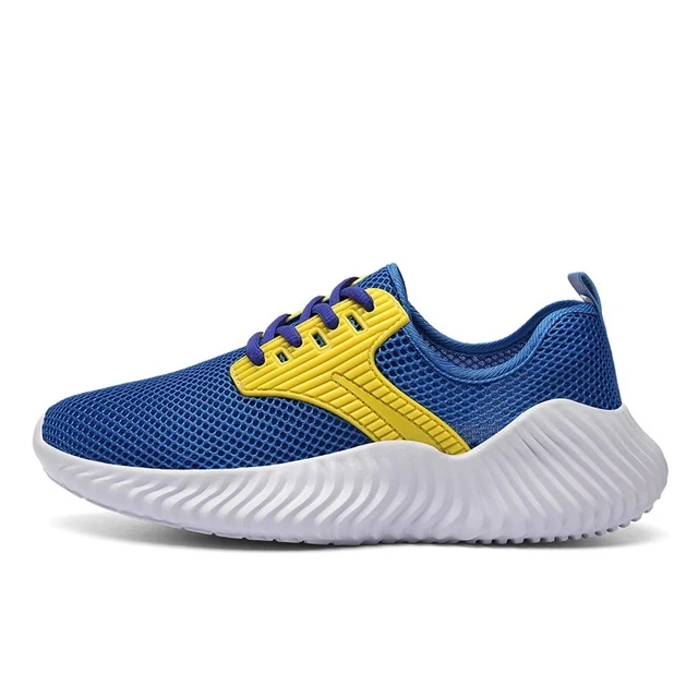 Sneakers nere alla moda in tessuto a rete leggera bianca